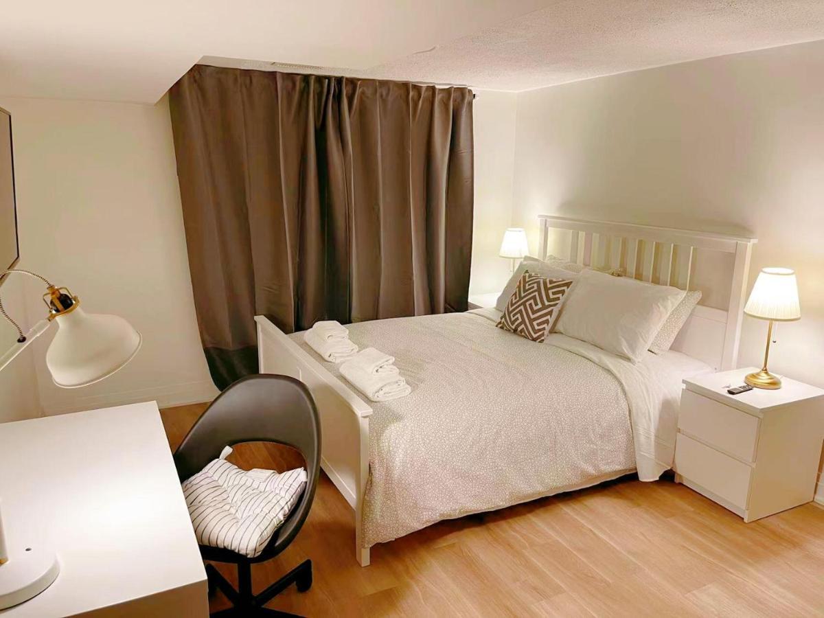 The Leaside Garden Guesthouse Toronto Exterior photo